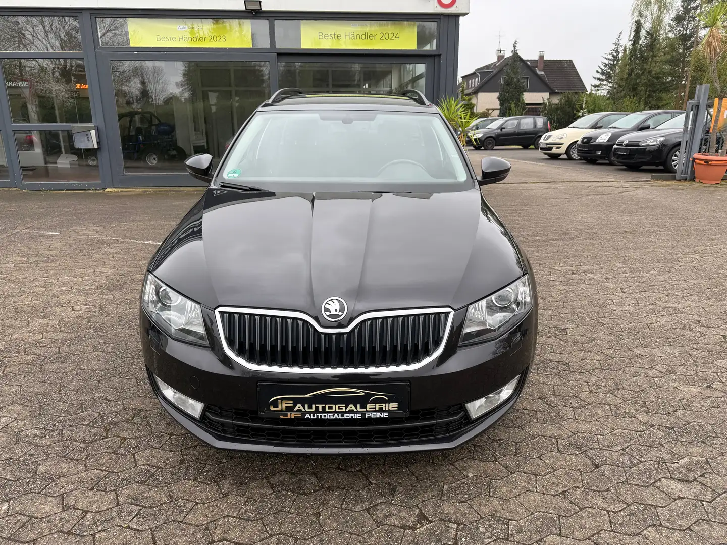 Skoda Octavia Edition Schwarz - 2