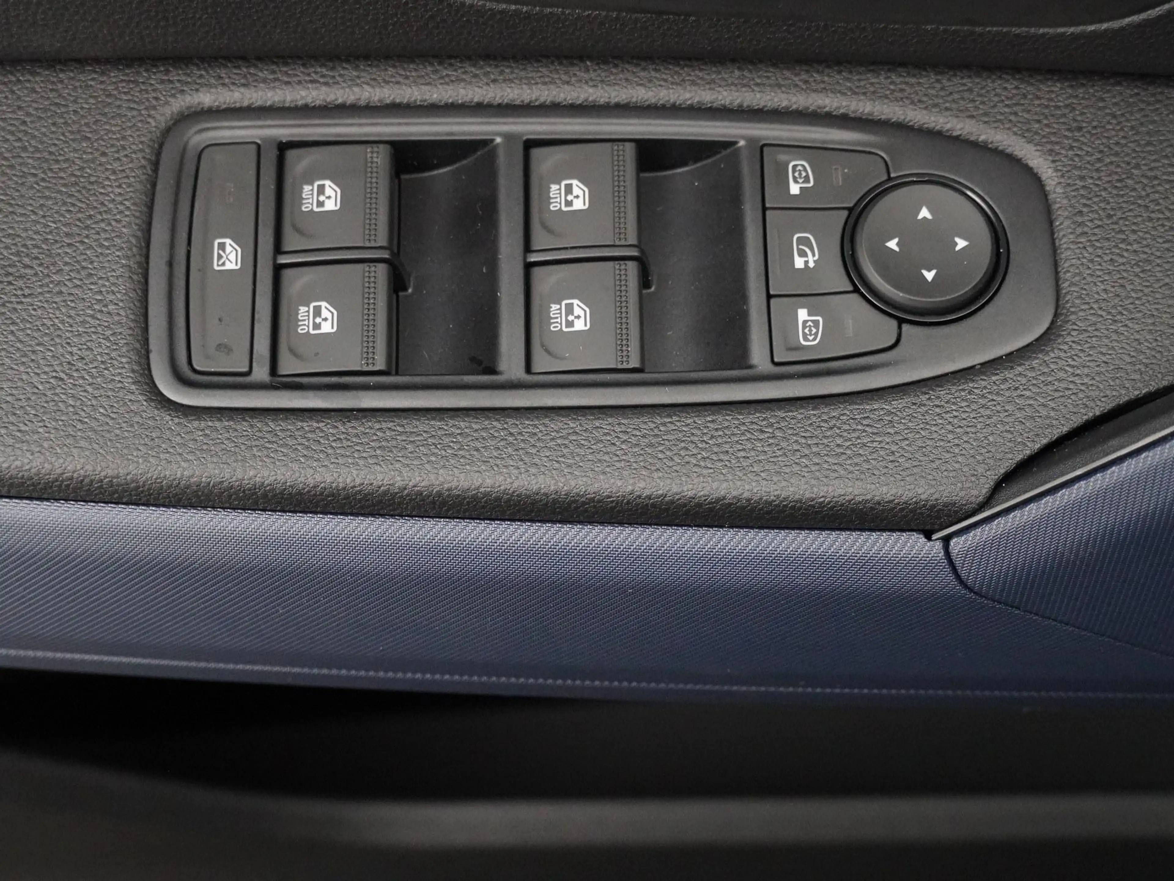 Dacia Duster journey Eco-G 100 | Stoel-, Stuur- & Voorruitverw. — photo 12