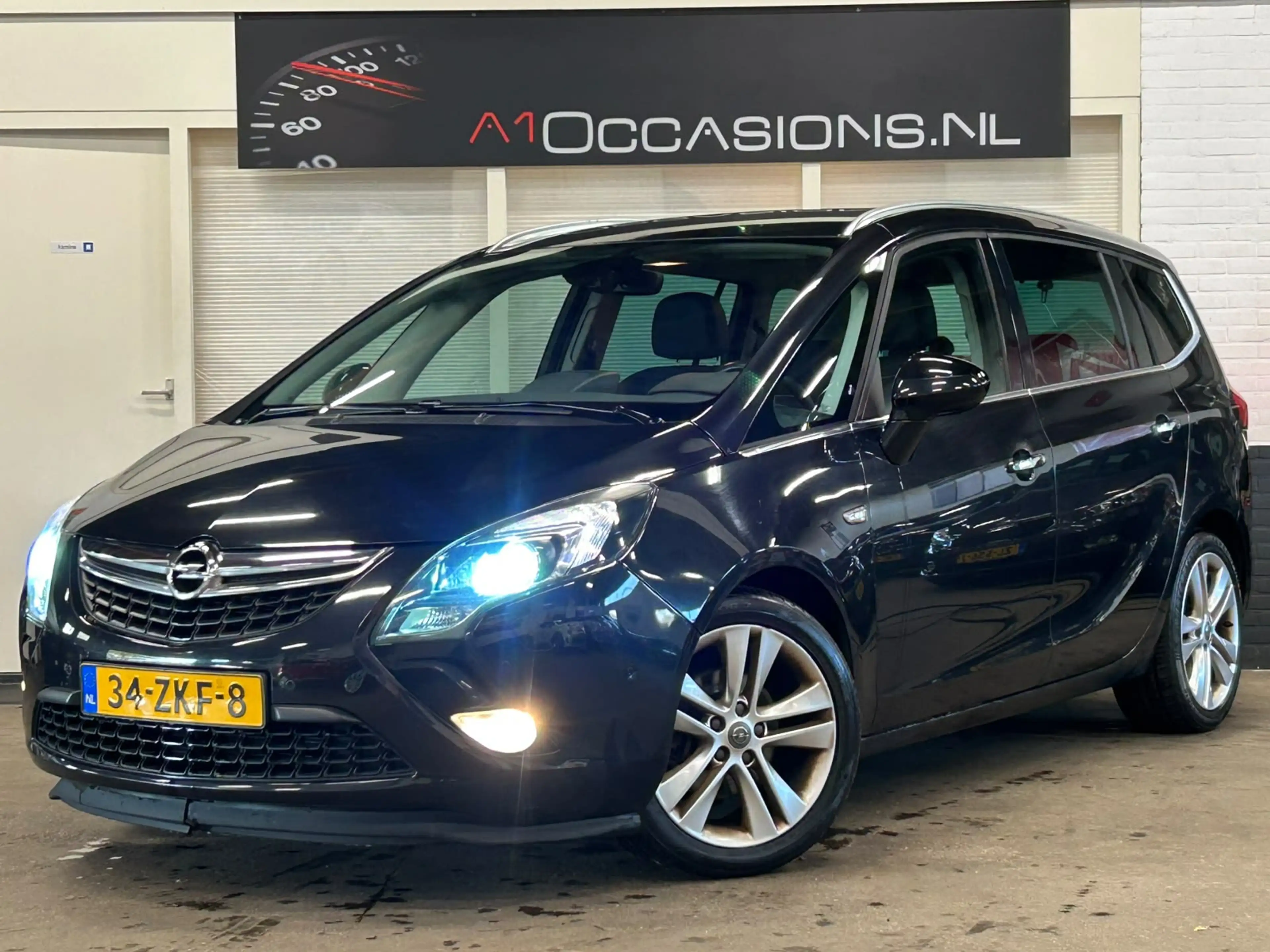 Opel Zafira Tourer 1.4 Cosmo — photo 2