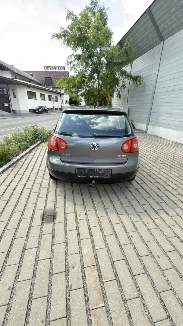 Volkswagen Golf Trendline 1,9 TDi Mit Neue pickel - 2
