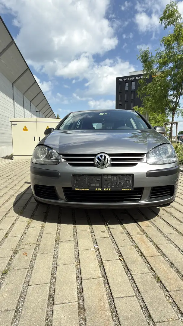 Volkswagen Golf Trendline 1,9 TDi Mit Neue pickel - 1
