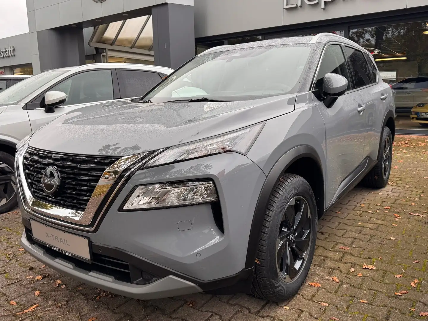 Nissan X-Trail 1.5 N-Connecta Grau - 1