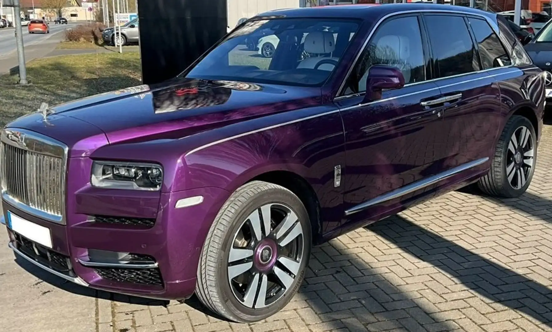 Rolls-Royce Cullinan Violet - 2
