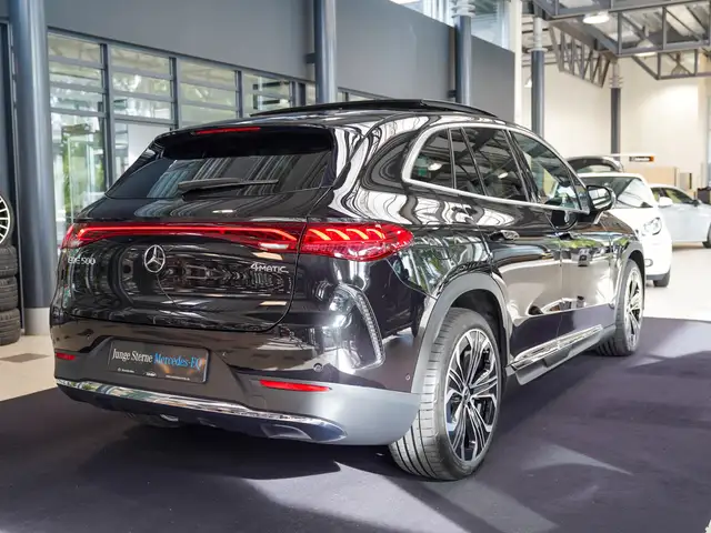 Mercedes-Benz Eqe view 3