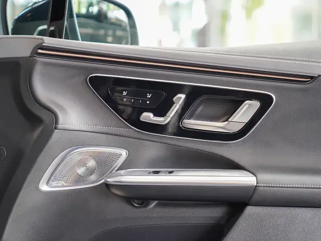 Mercedes-Benz Eqe view 10