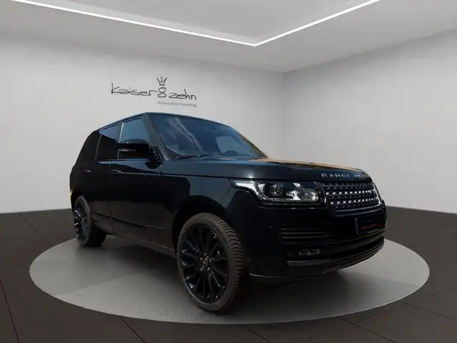 Land Rover Range Rover view 3