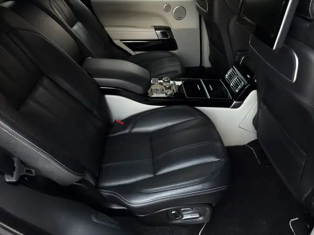 Land Rover Range Rover view 15