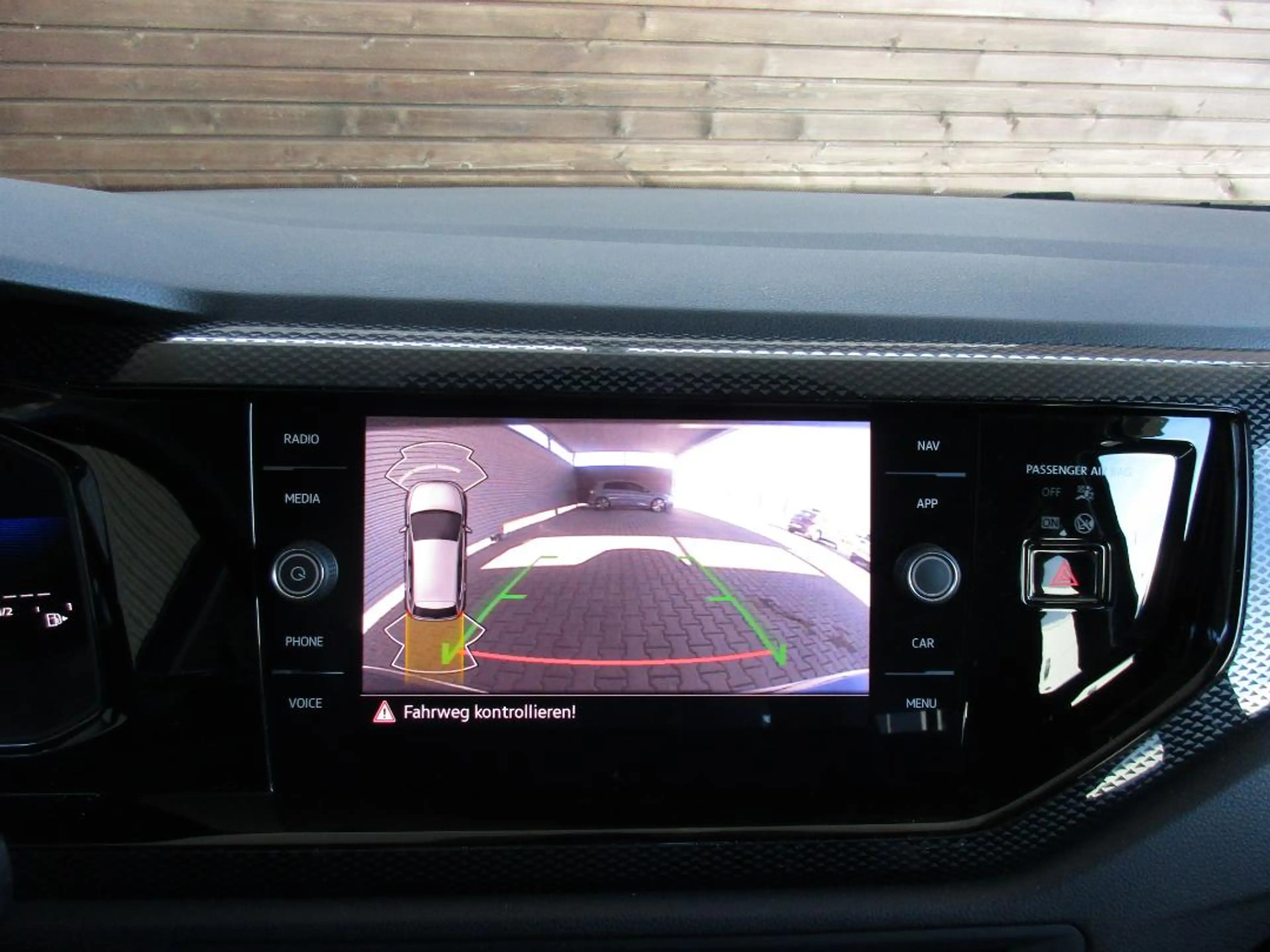 Volkswagen Polo Life TSI RearView,Navi, 3,99% Finanzierung — photo 11