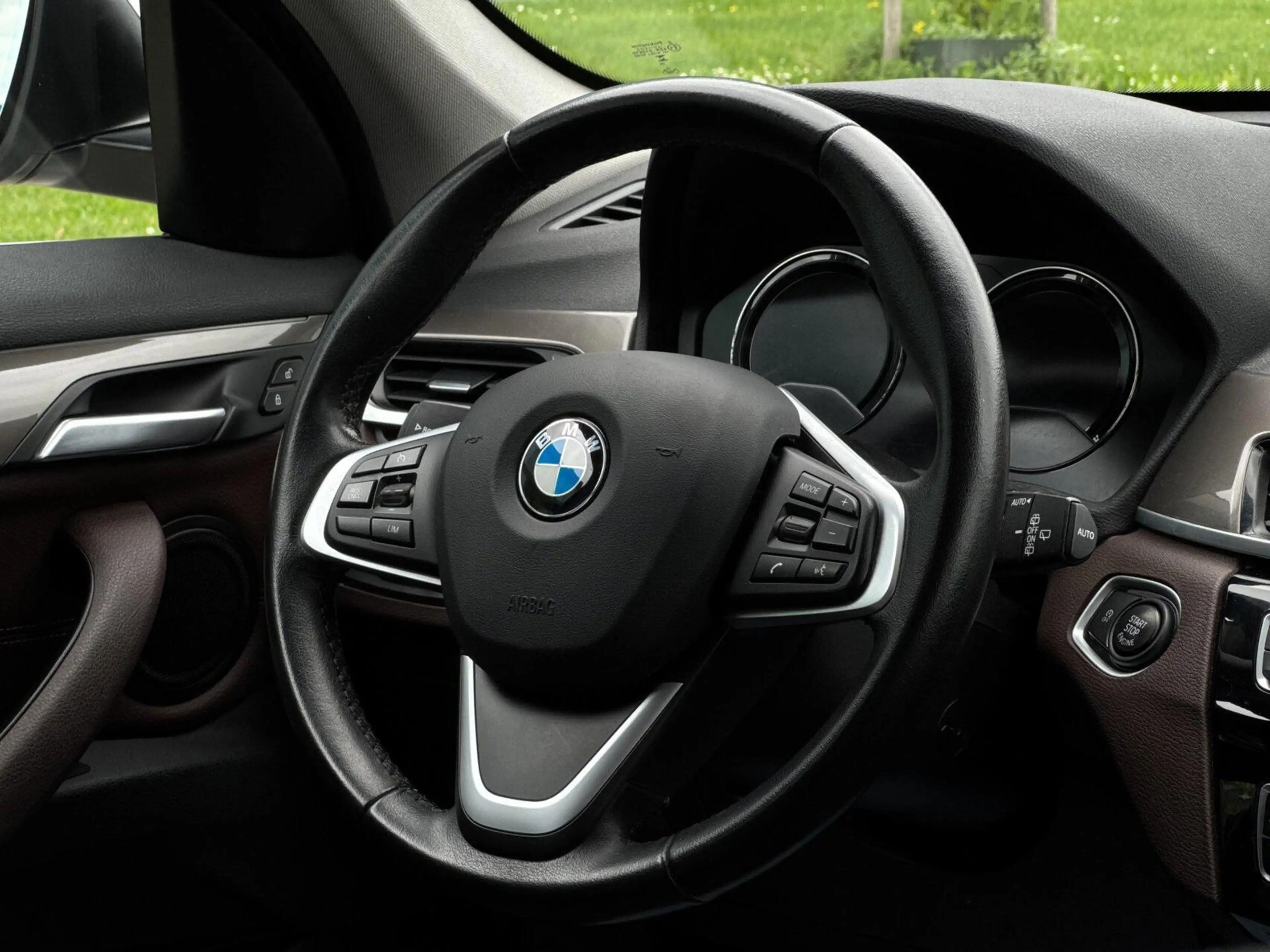 BMW X1 sDrive18i High Executive — photo 6