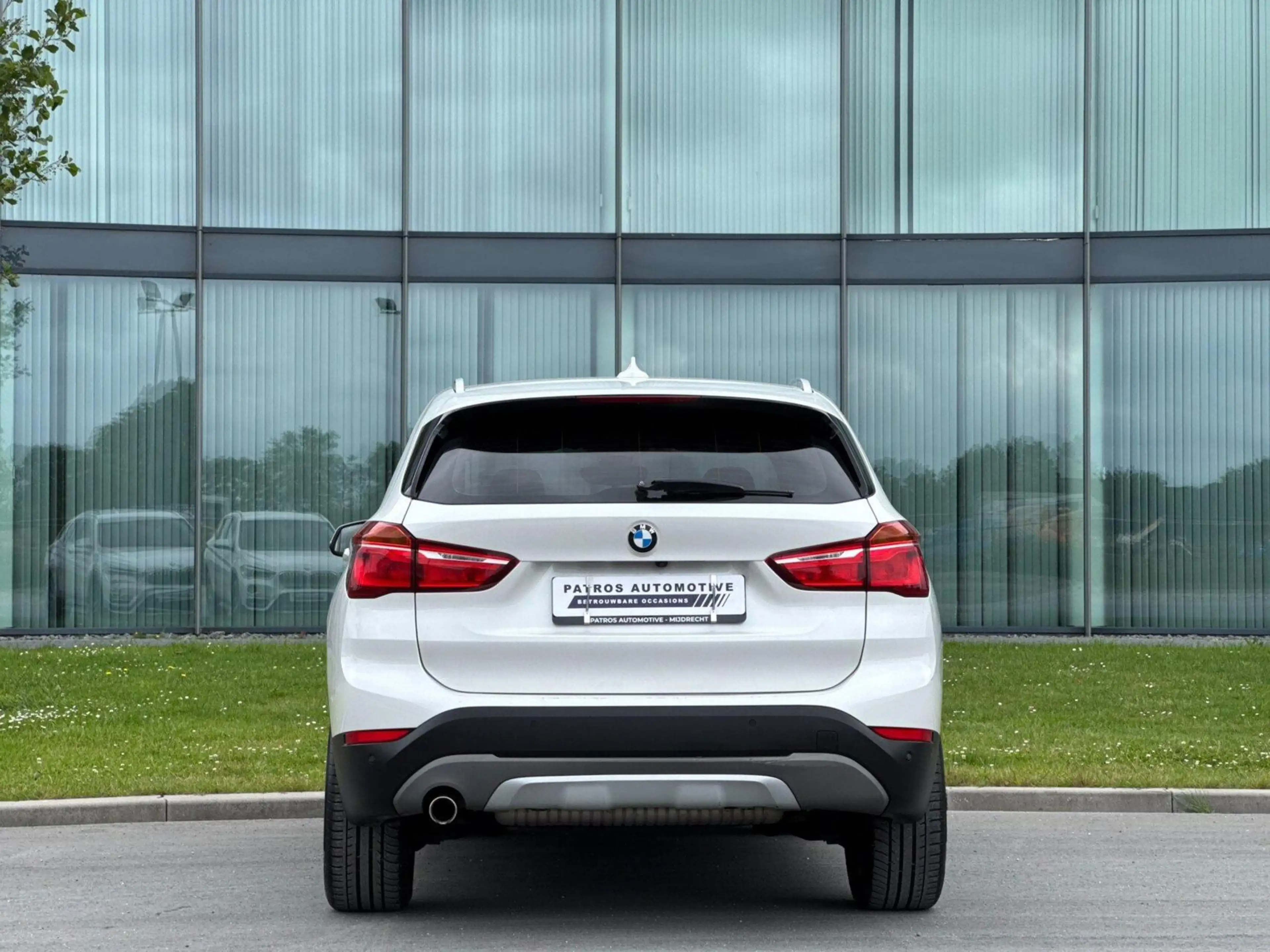 BMW X1 sDrive18i High Executive — photo 5