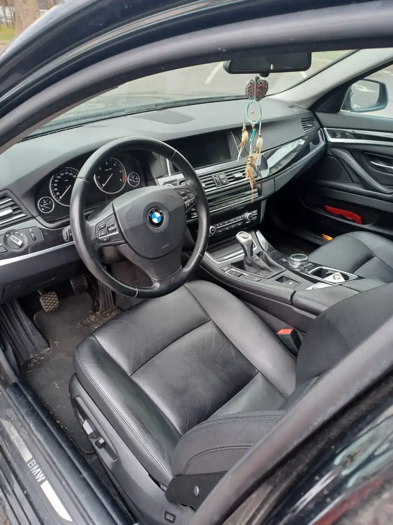 BMW 520 520d Gran Turismo Aut. Schwarz - 2