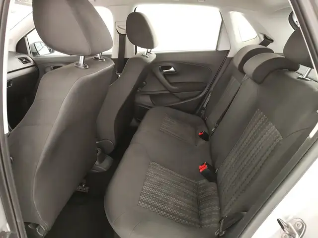 Volkswagen Polo view 11