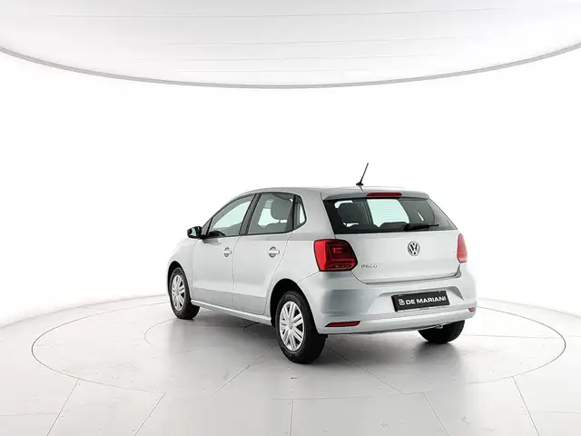 Volkswagen Polo view 3