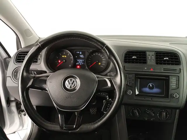 Volkswagen Polo view 14
