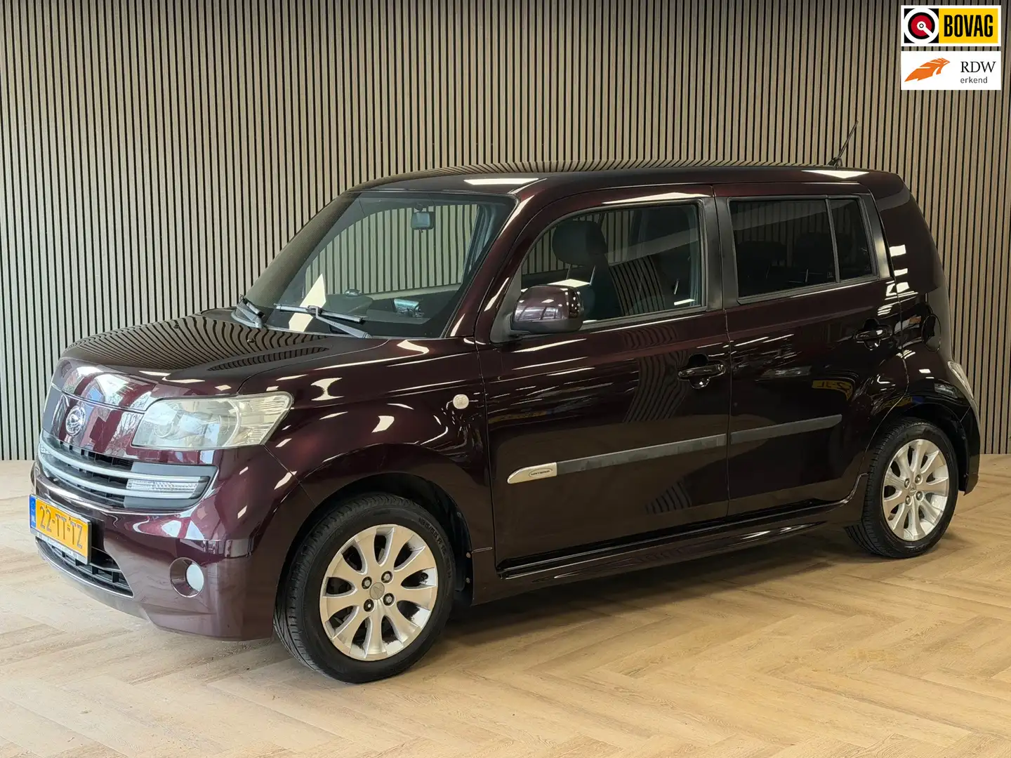 Daihatsu Materia 1.5 Soul AUT. APPLE CARPLAY CAMERA AIRCO PDC Rot - 1