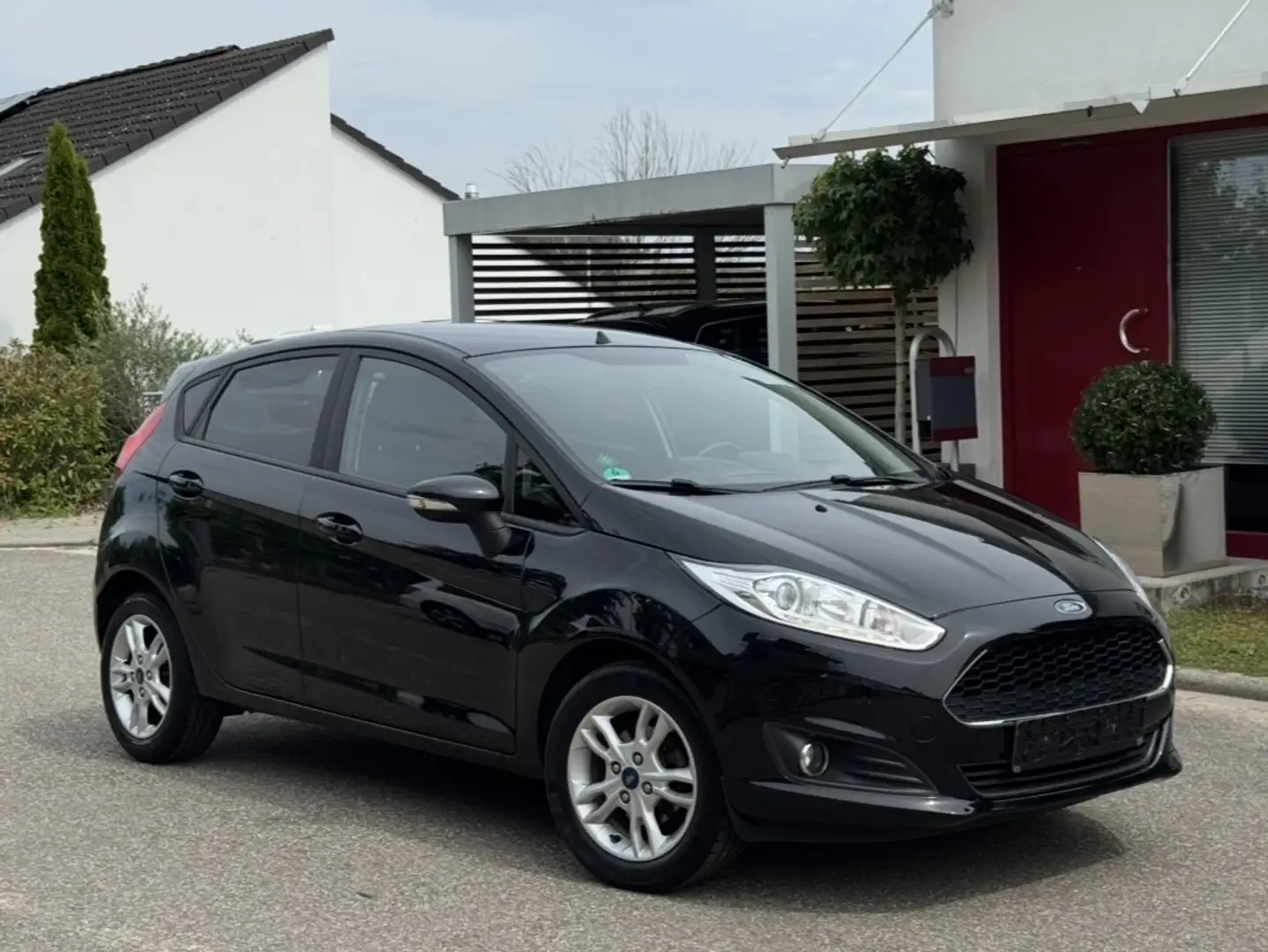 Ford Fiesta 1.25 Titanium, TÜV&Zahnriemen NEU! 1.HD, EURO6 Schwarz - 1