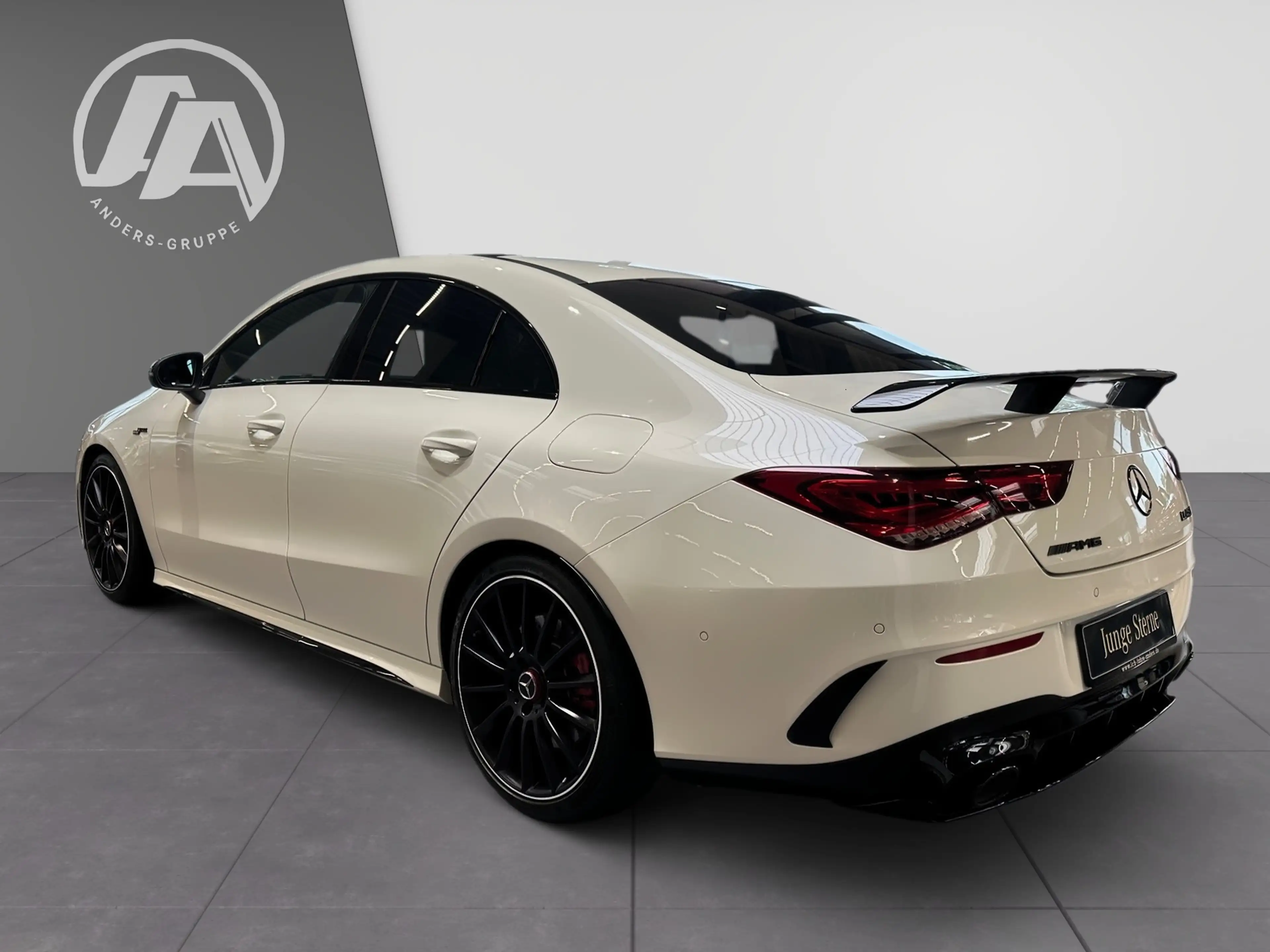 Mercedes-Benz CLA 35 AMG 4M Aero Paket+Pano+Burm.+Night+St.Hzg — photo 3