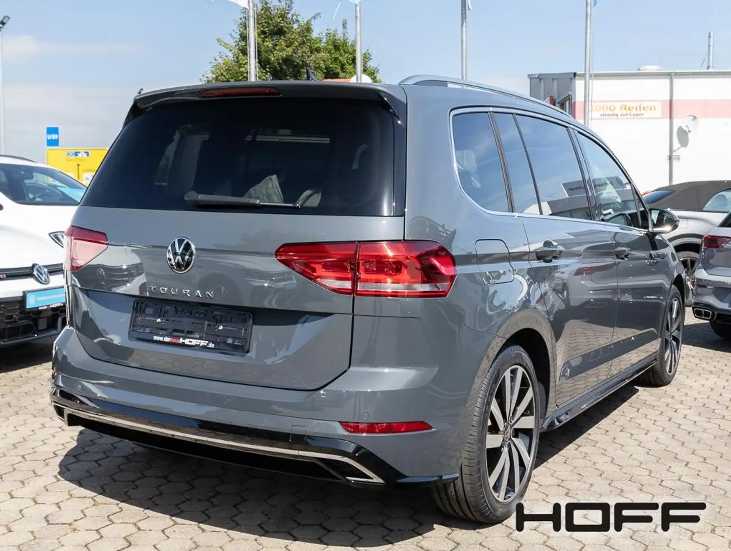 Volkswagen Touran 1.5 TSI DSG Highline R-Line 7-Sitze Kamera Navi Grau - 2