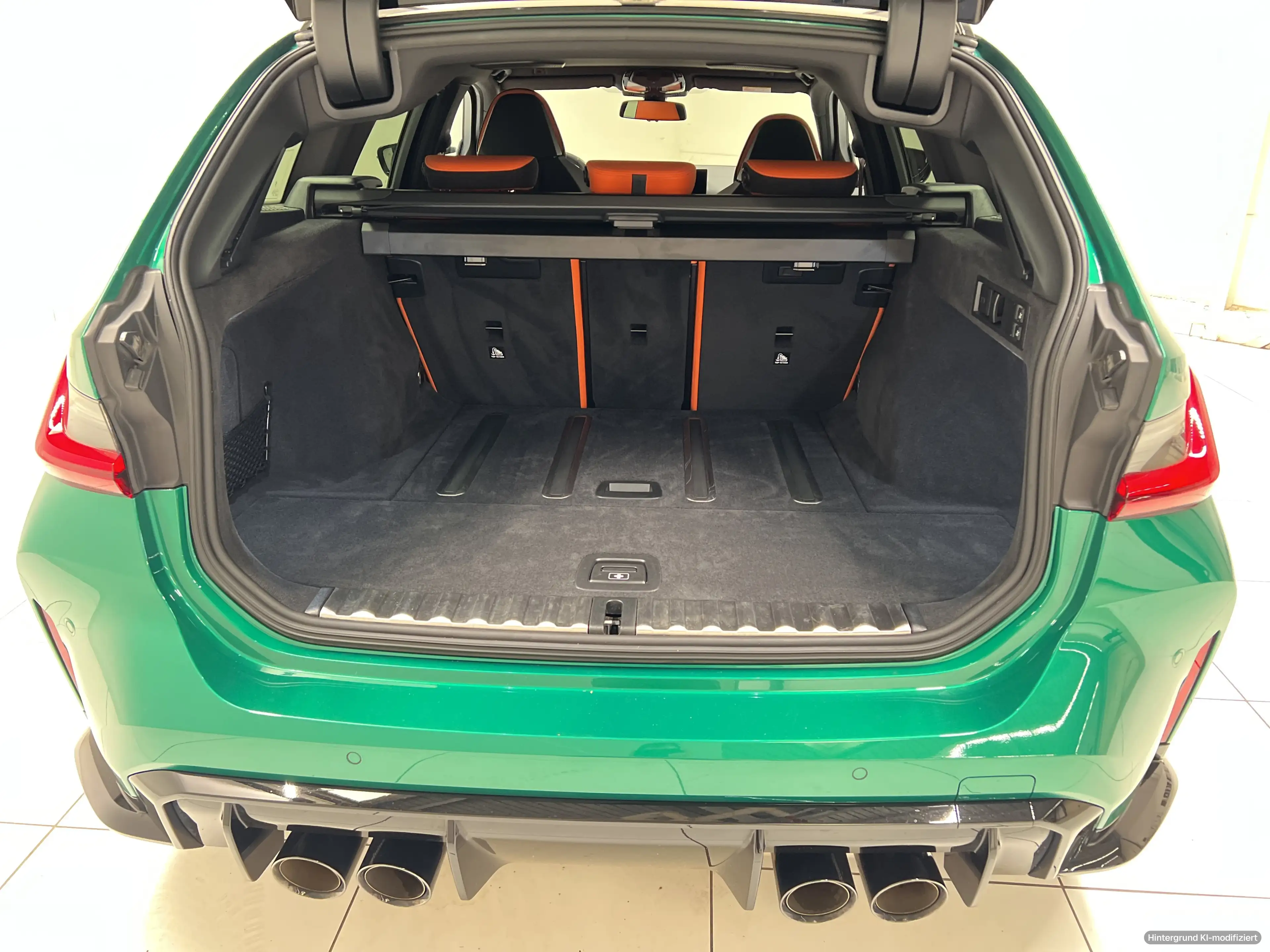 BMW M3 Competition M xDrive Touring HK HiFi DAB LED — photo 11