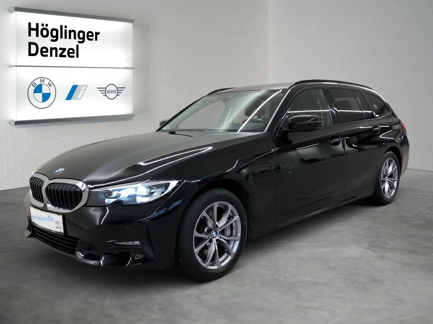 BMW 330 330e xDrive Noir - 2