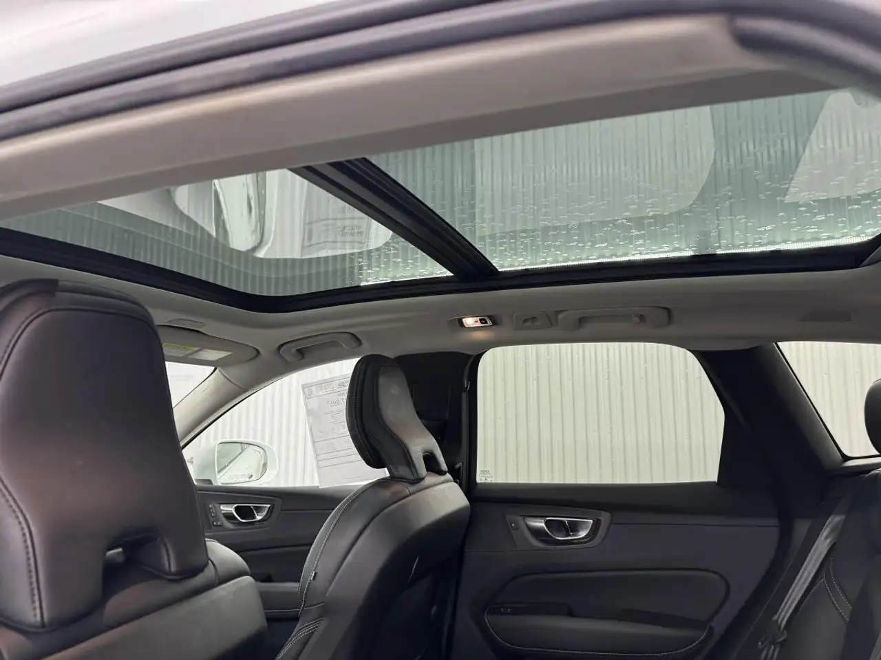 Volvo XC60 photo Volvo XC60