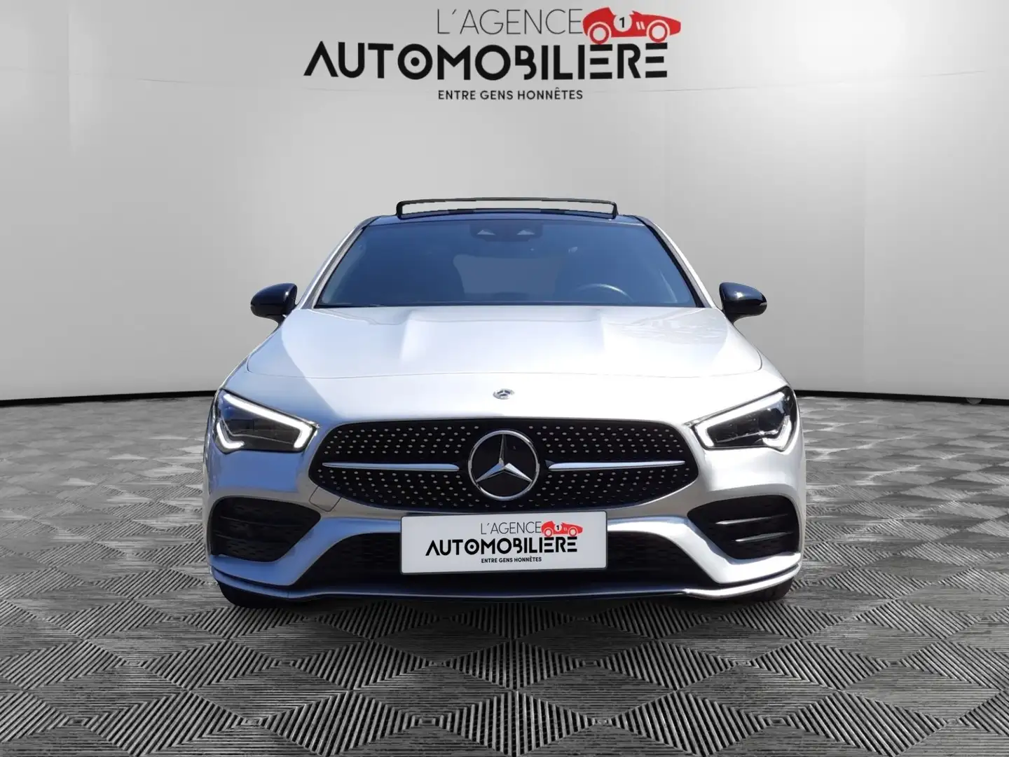 Mercedes-Benz CLA 200 d AMG Line 2.0d 150Ch /Garantie Mercedes 06/2027 Gris - 2
