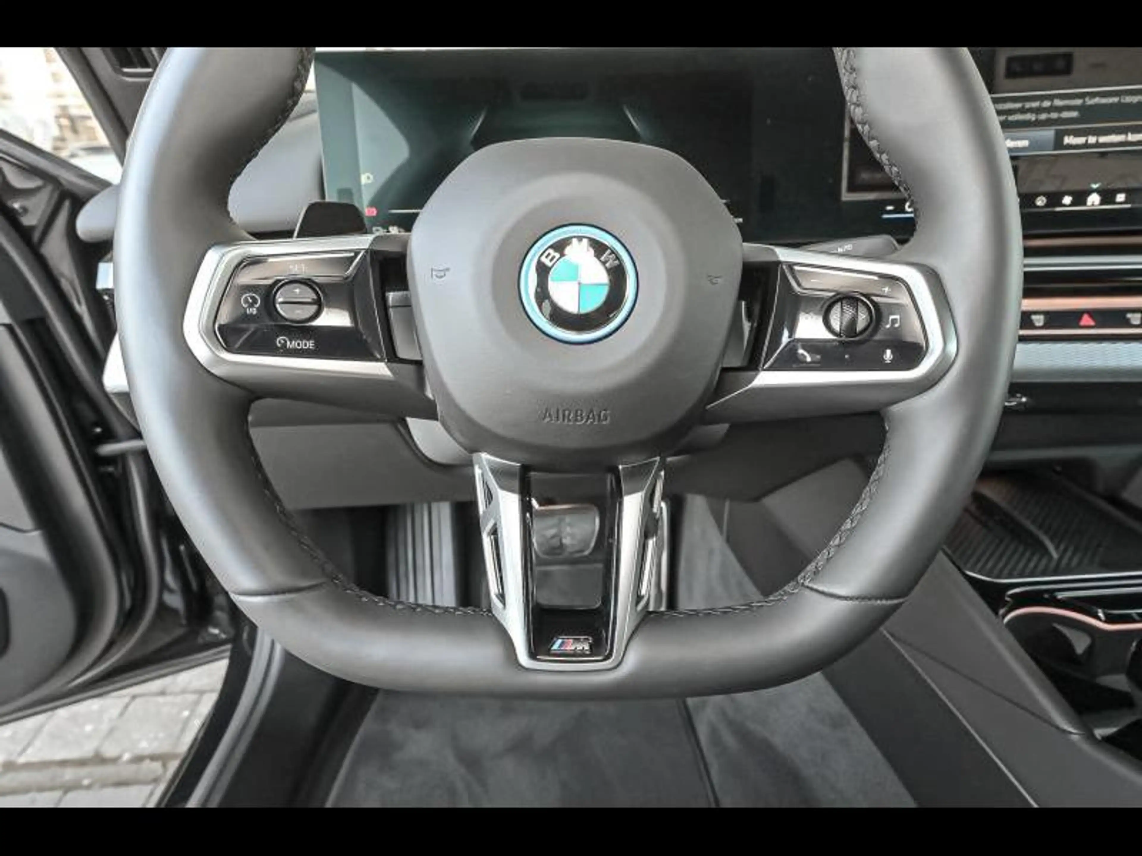 BMW i5 eDrive40 M SPORTPAKKET PRO — photo 9