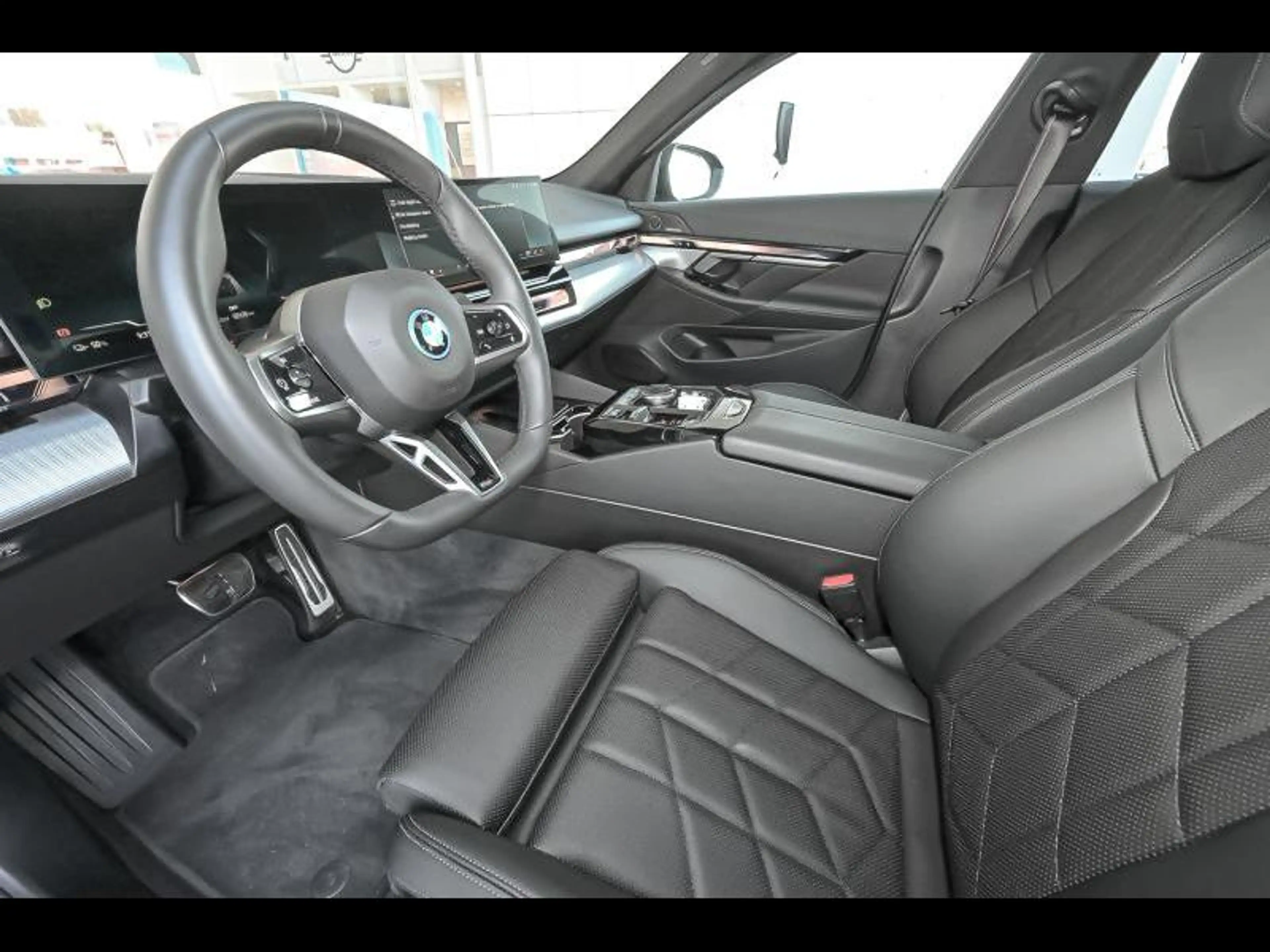 BMW i5 eDrive40 M SPORTPAKKET PRO — photo 6