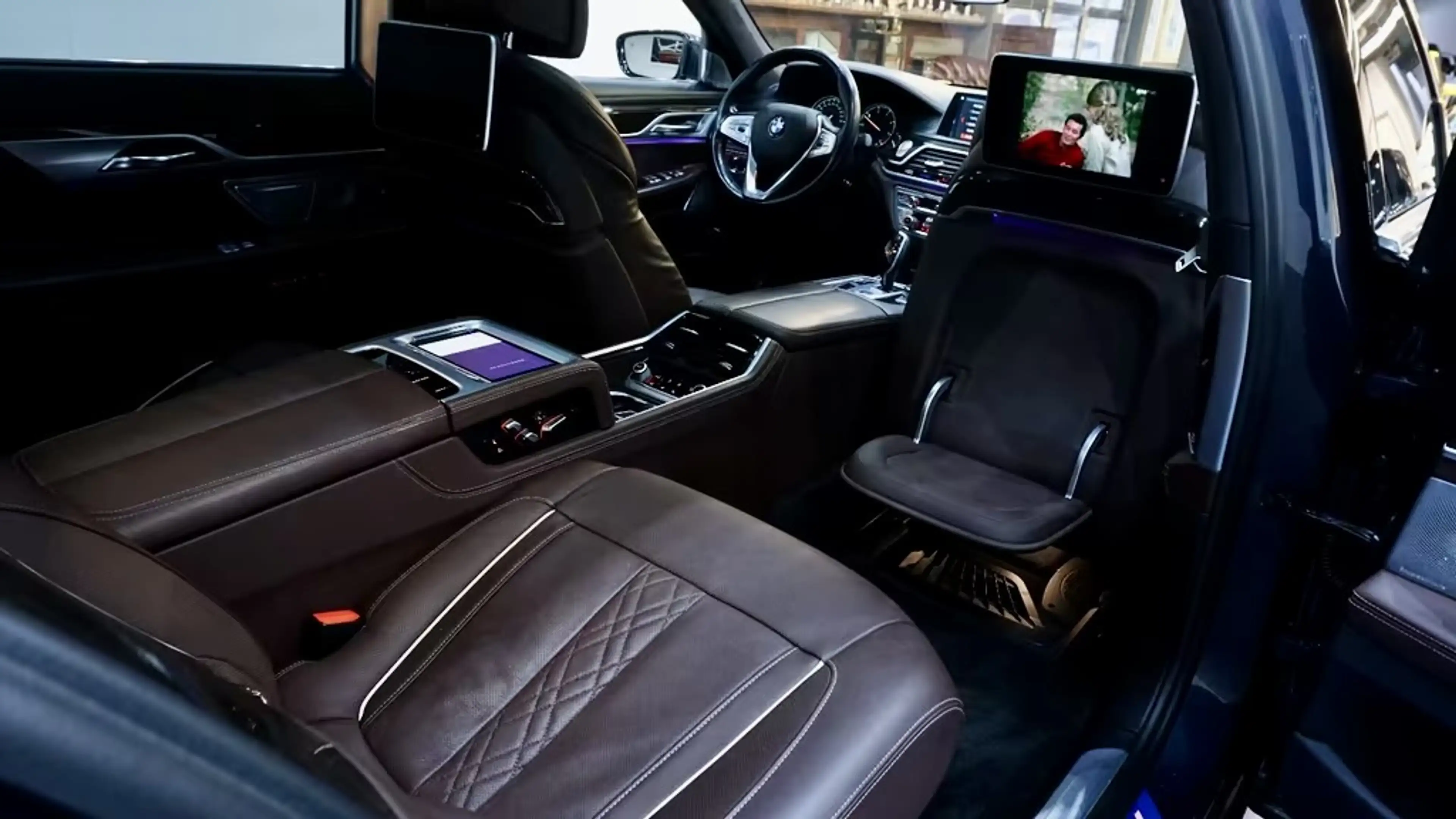BMW 740 740Ld xDrive,INDIVIDUAL-Panorama,TV,Massage,Carbon — photo 15