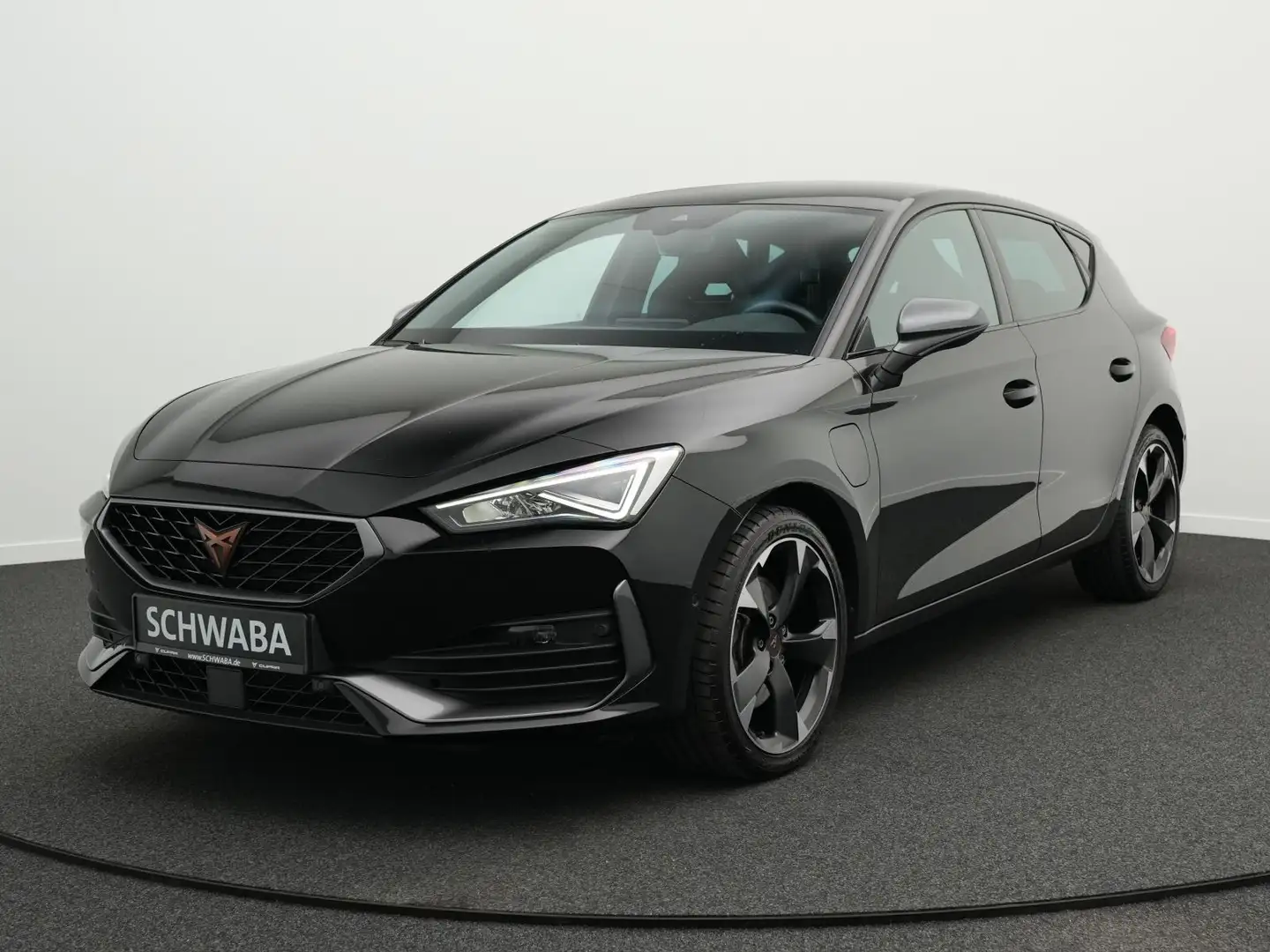 CUPRA Leon 1.4 e-Hybrid DSG*LED*DCC*GRA*LANE*R-KAM*18" Schwarz - 2