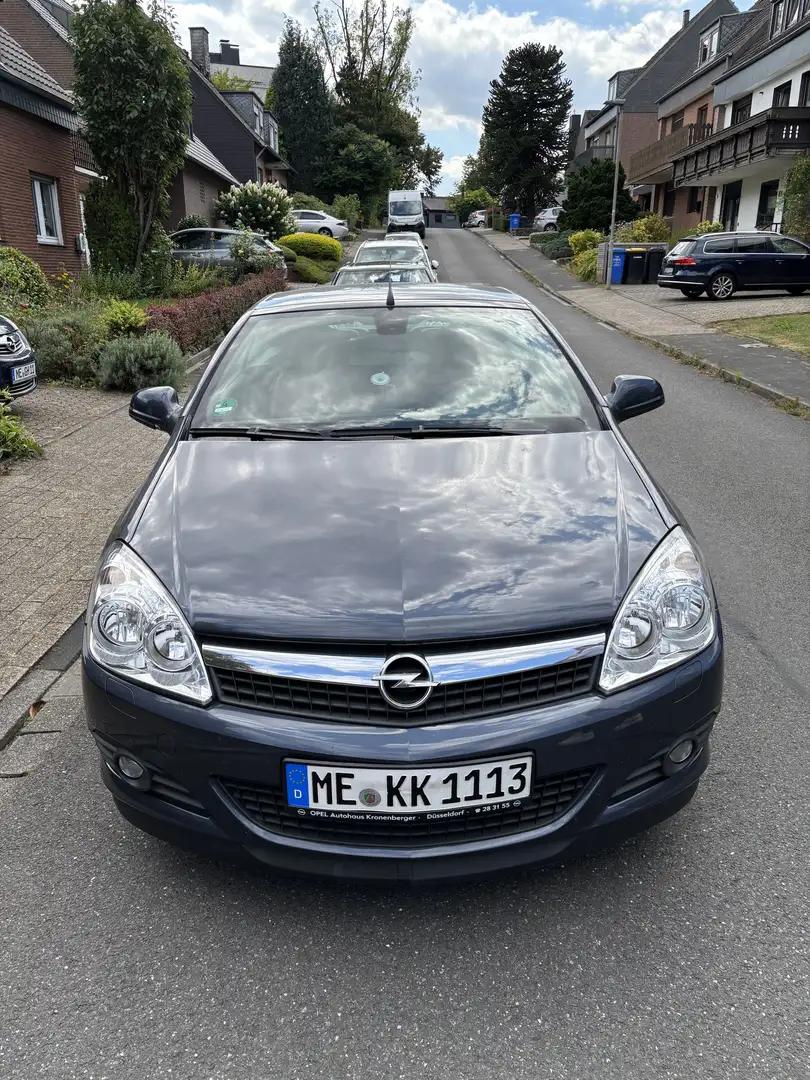 Opel Astra Twin Top 1.8 Automatik Cosmo Blau - 1