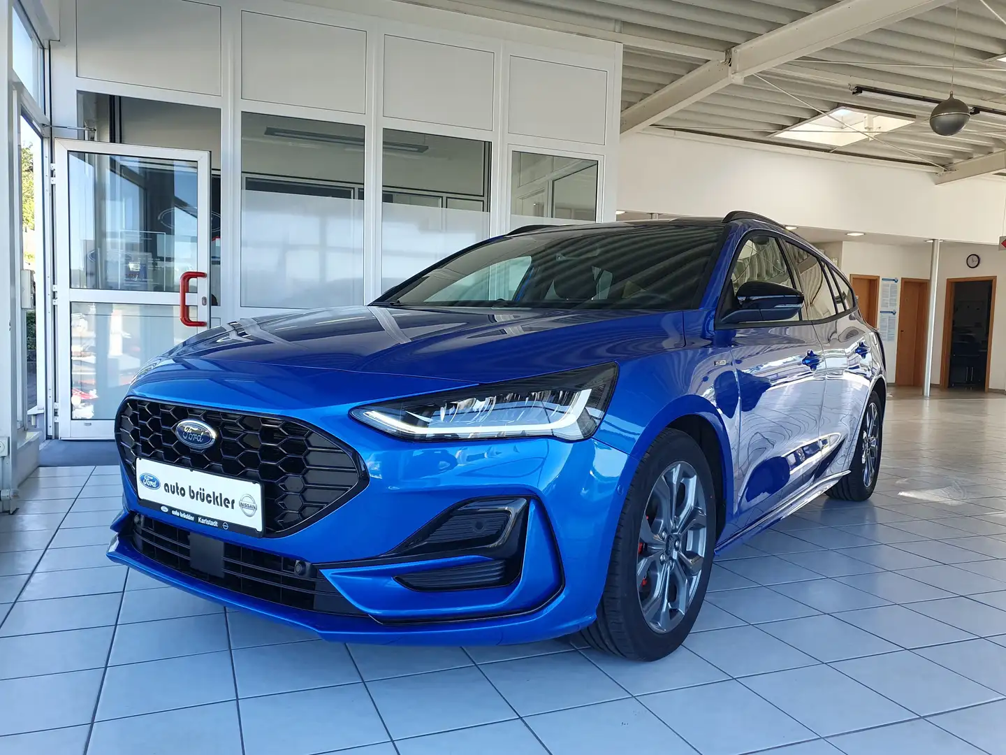 Ford Focus Turnier 1.0 EcoBoost  Aut. ST-LINE Blau - 2