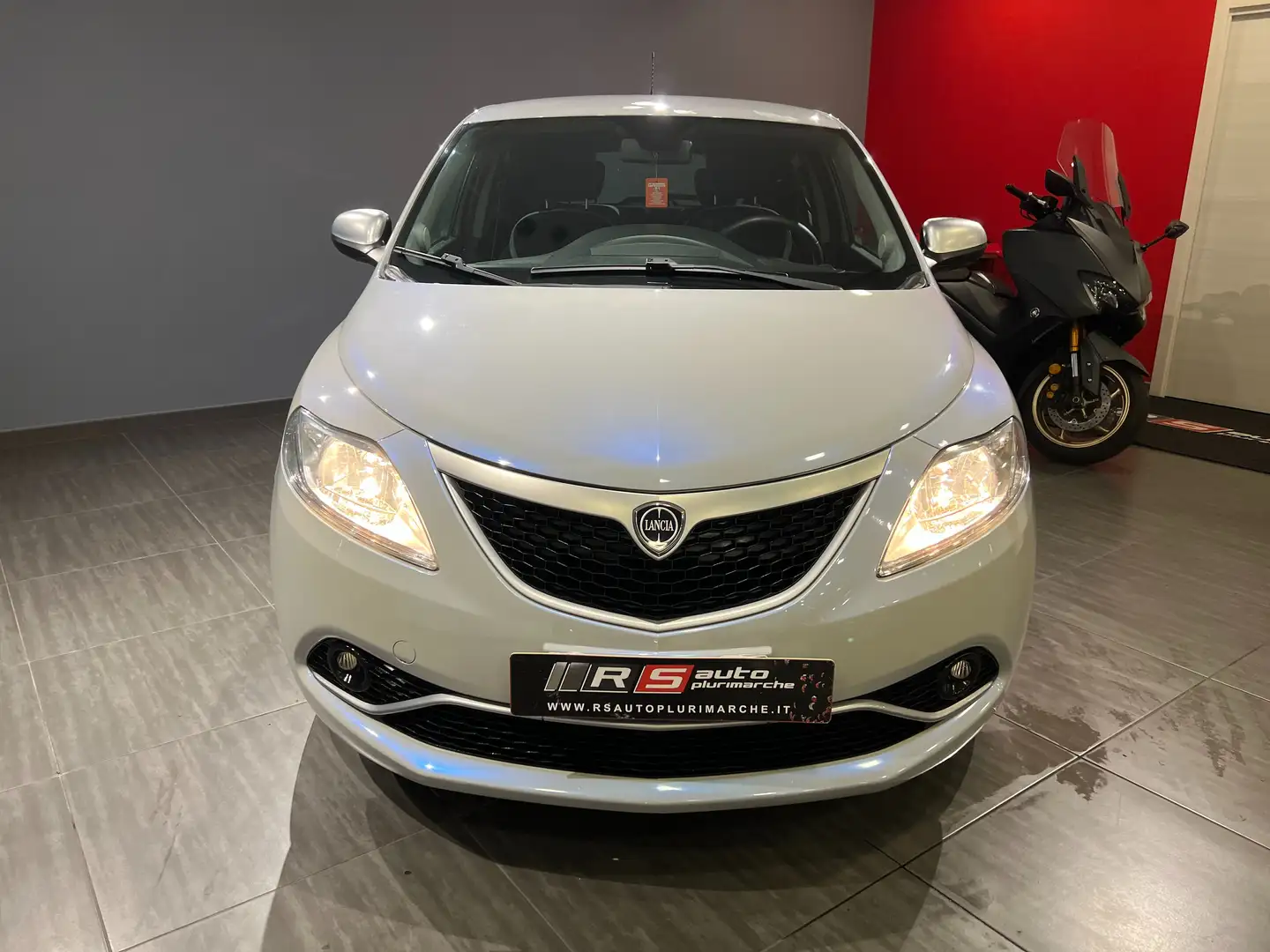 Lancia Ypsilon Ypsilon 1.2 Mya 69cv Grigio - 2