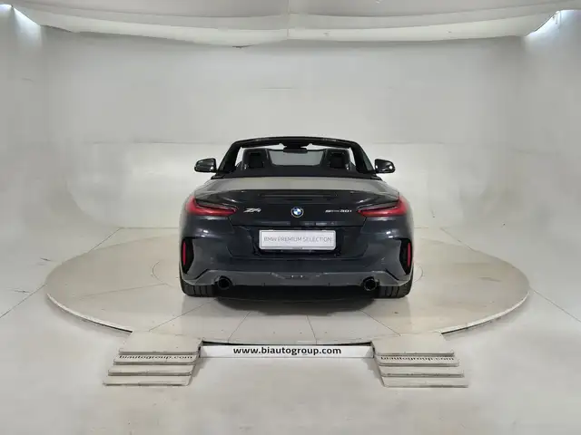 BMW Z4 view 4