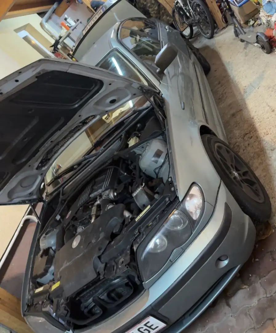 BMW 318 318d Österreich-Paket - 1