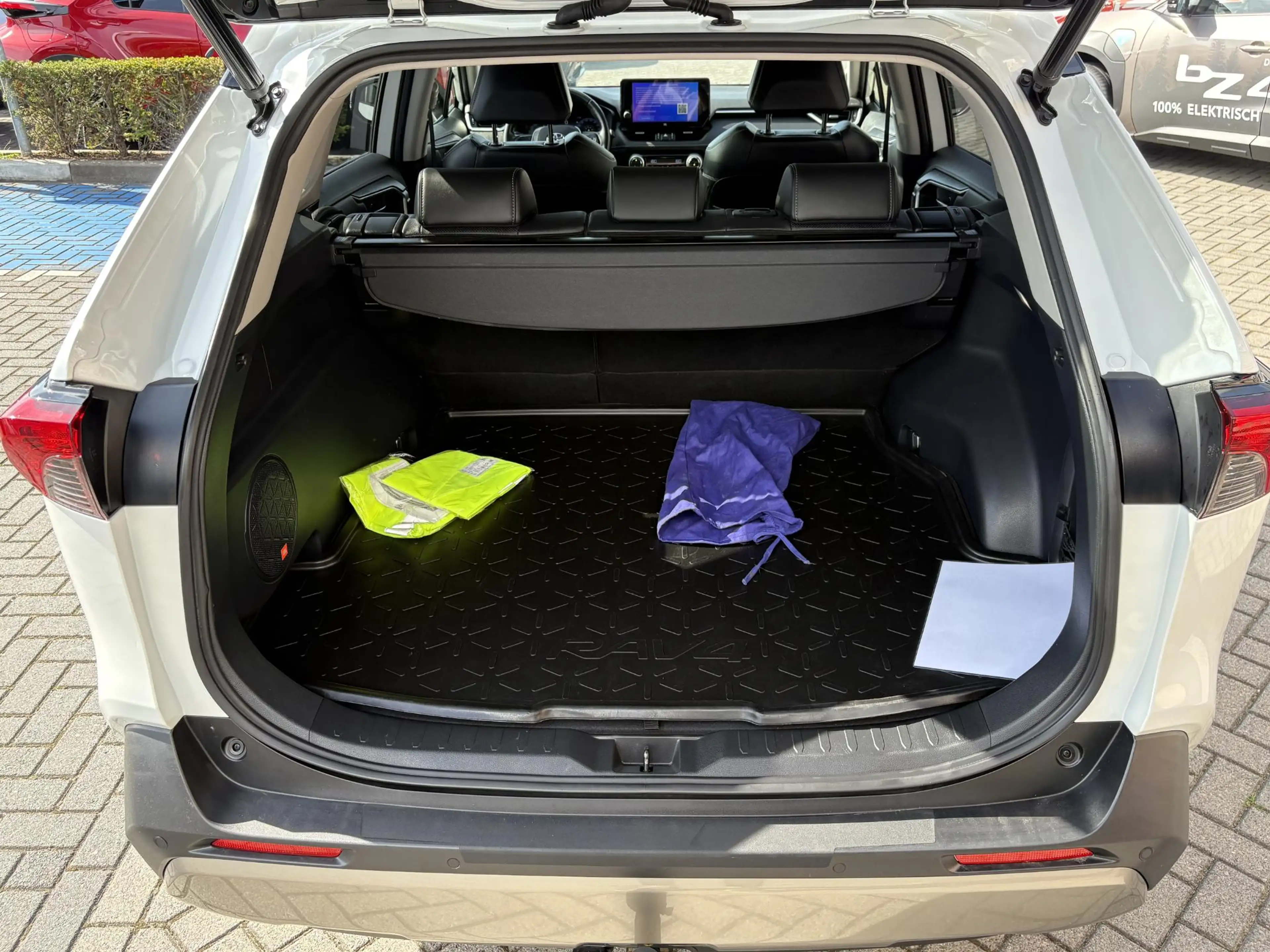 Toyota RAV 4 2.5 HYBRID AWD EXECUTIVE TREKHAAK BLIND-SPOT STOEL — photo 6