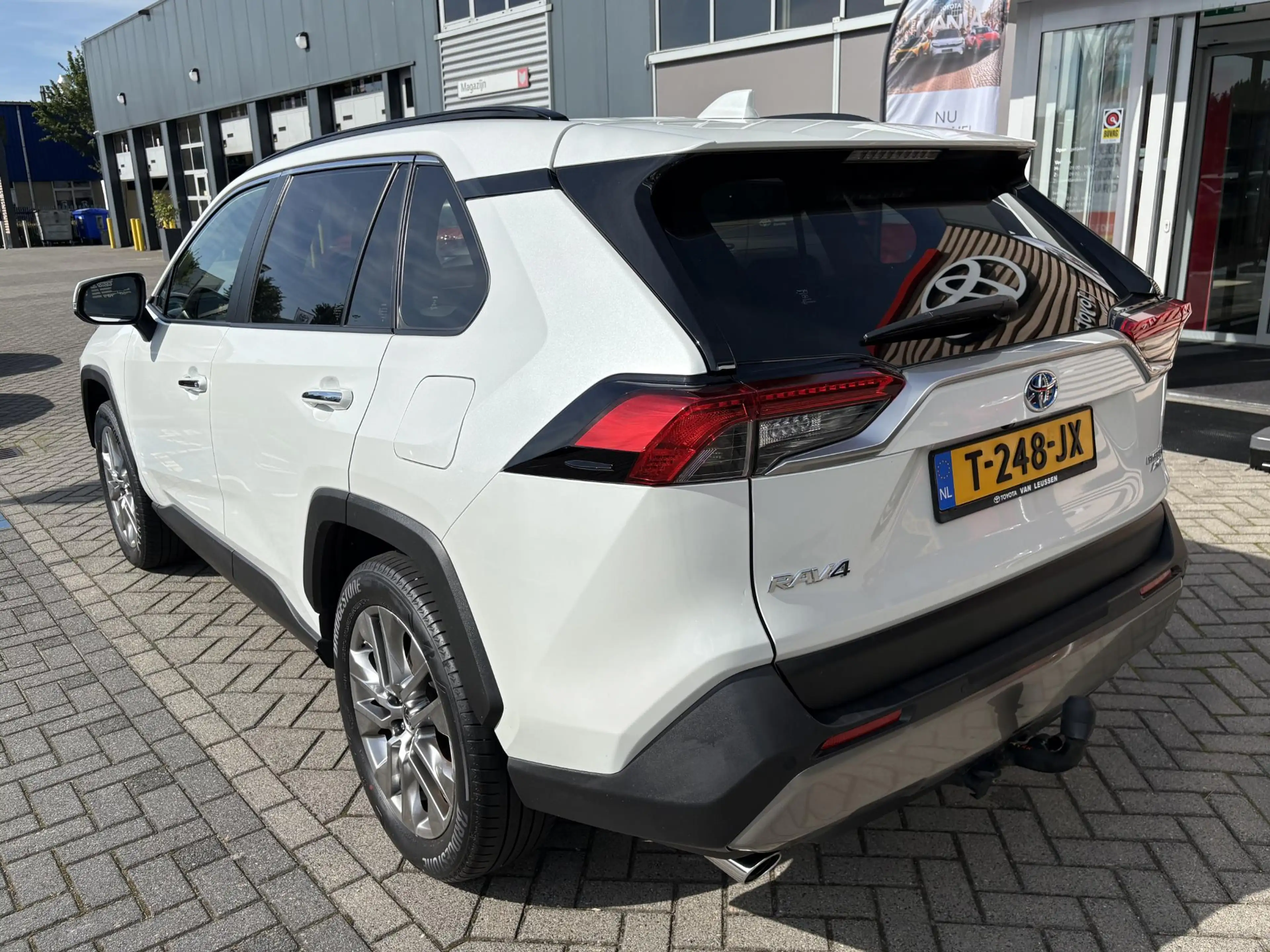 Toyota RAV 4 2.5 HYBRID AWD EXECUTIVE TREKHAAK BLIND-SPOT STOEL — photo 5