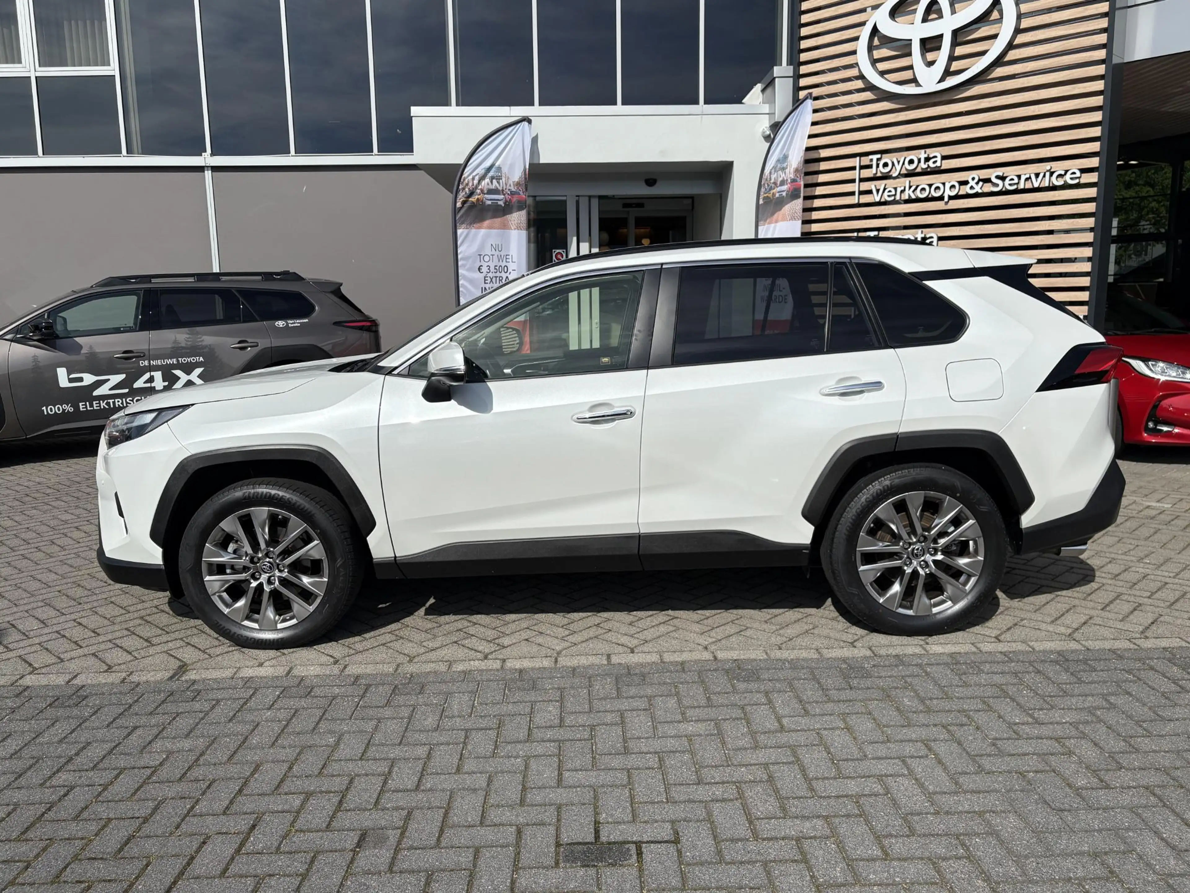 Toyota RAV 4 2.5 HYBRID AWD EXECUTIVE TREKHAAK BLIND-SPOT STOEL — photo 4