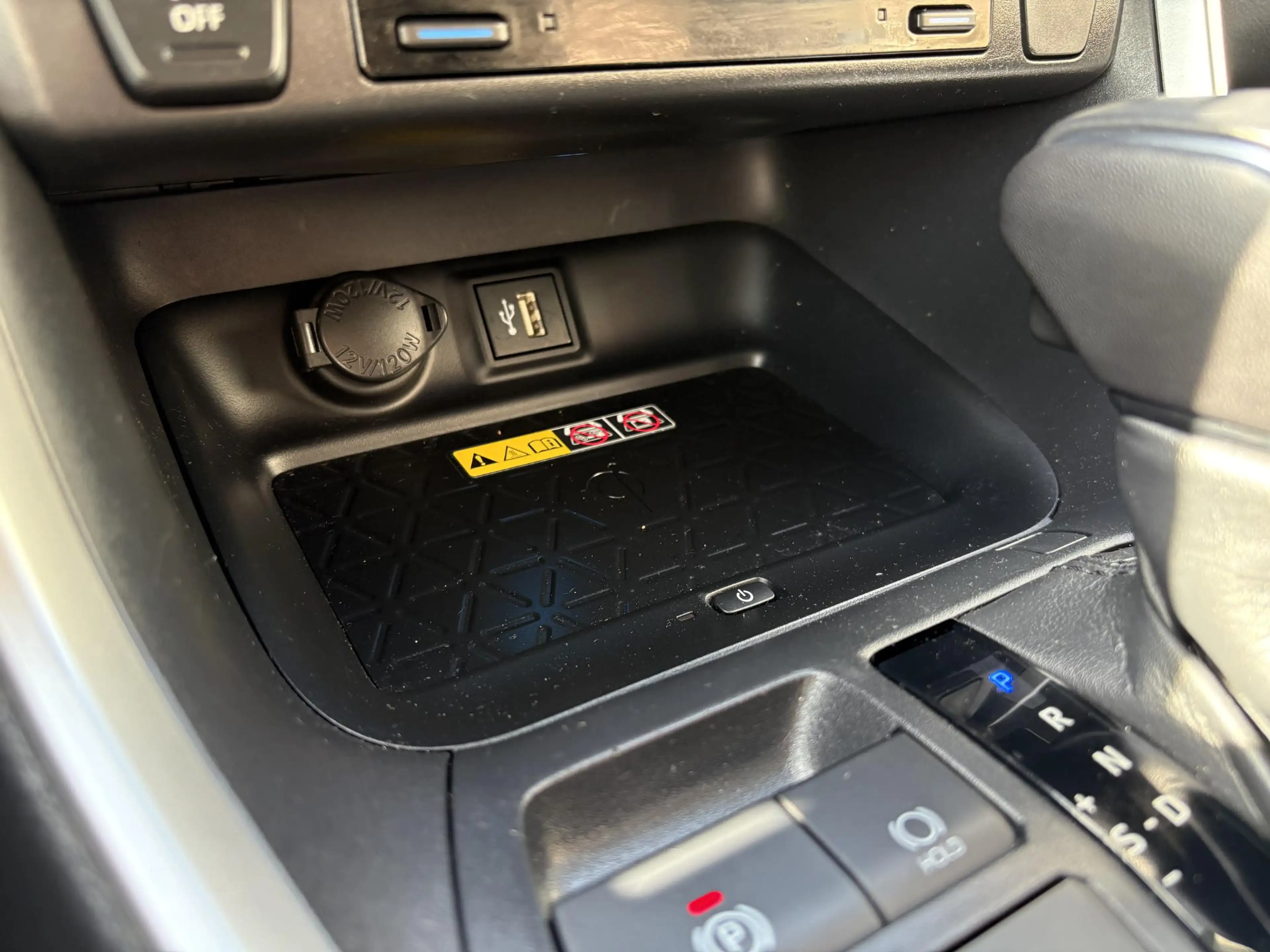 Toyota RAV 4 2.5 HYBRID AWD EXECUTIVE TREKHAAK BLIND-SPOT STOEL — photo 25