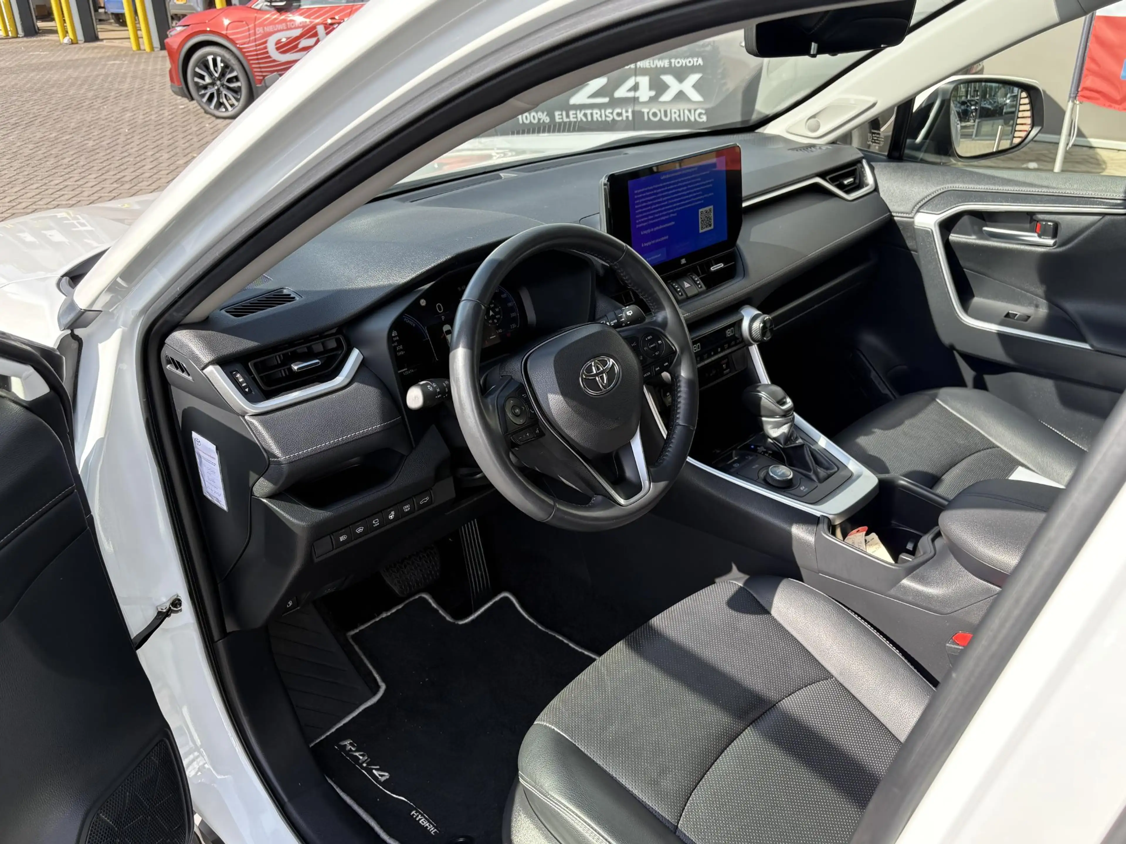 Toyota RAV 4 2.5 HYBRID AWD EXECUTIVE TREKHAAK BLIND-SPOT STOEL — photo 14