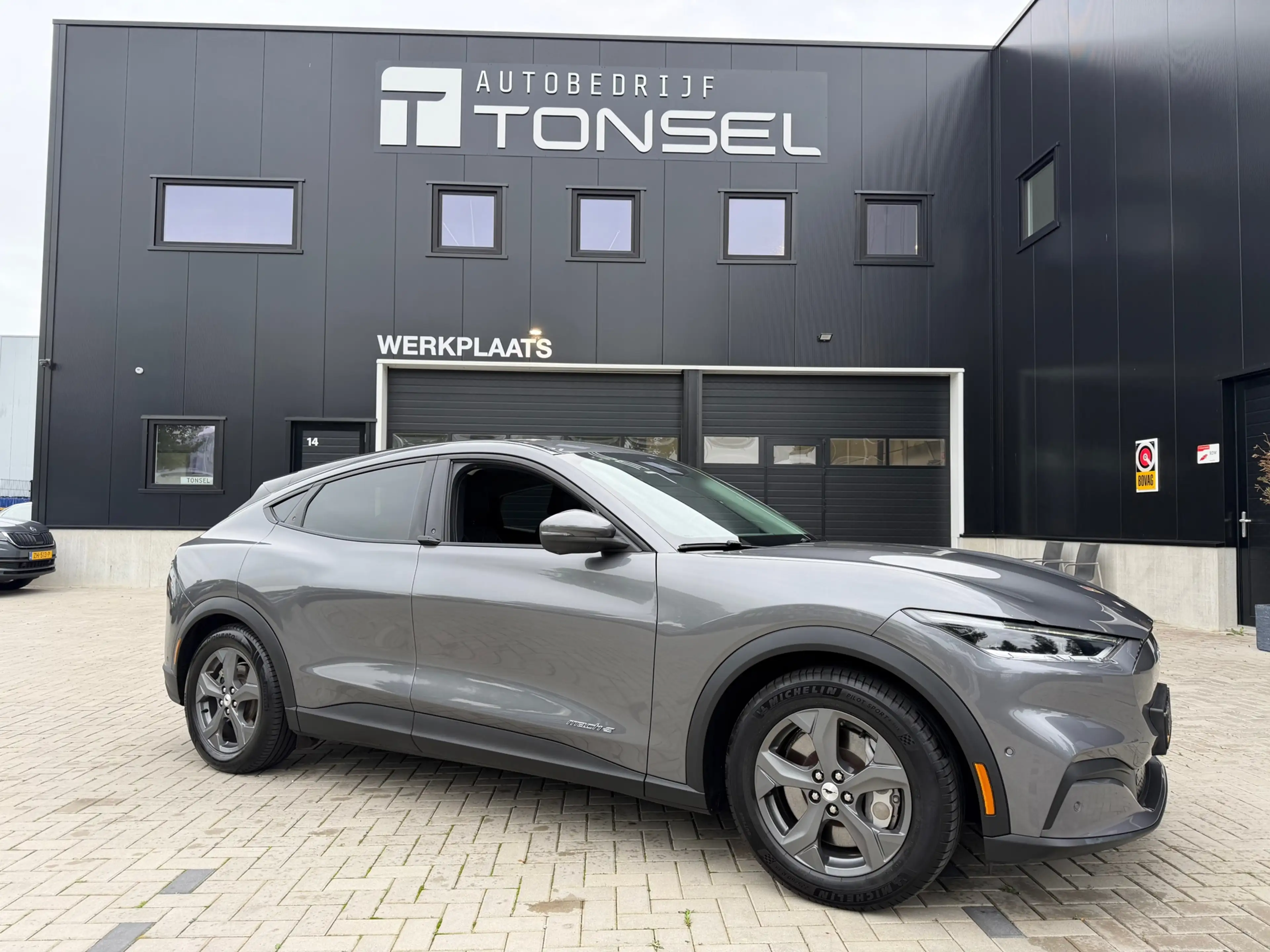 Ford Mustang Mach-E RWD 75 kWh / Trekhaak / B&O / WinterPack / Leder / — photo 7