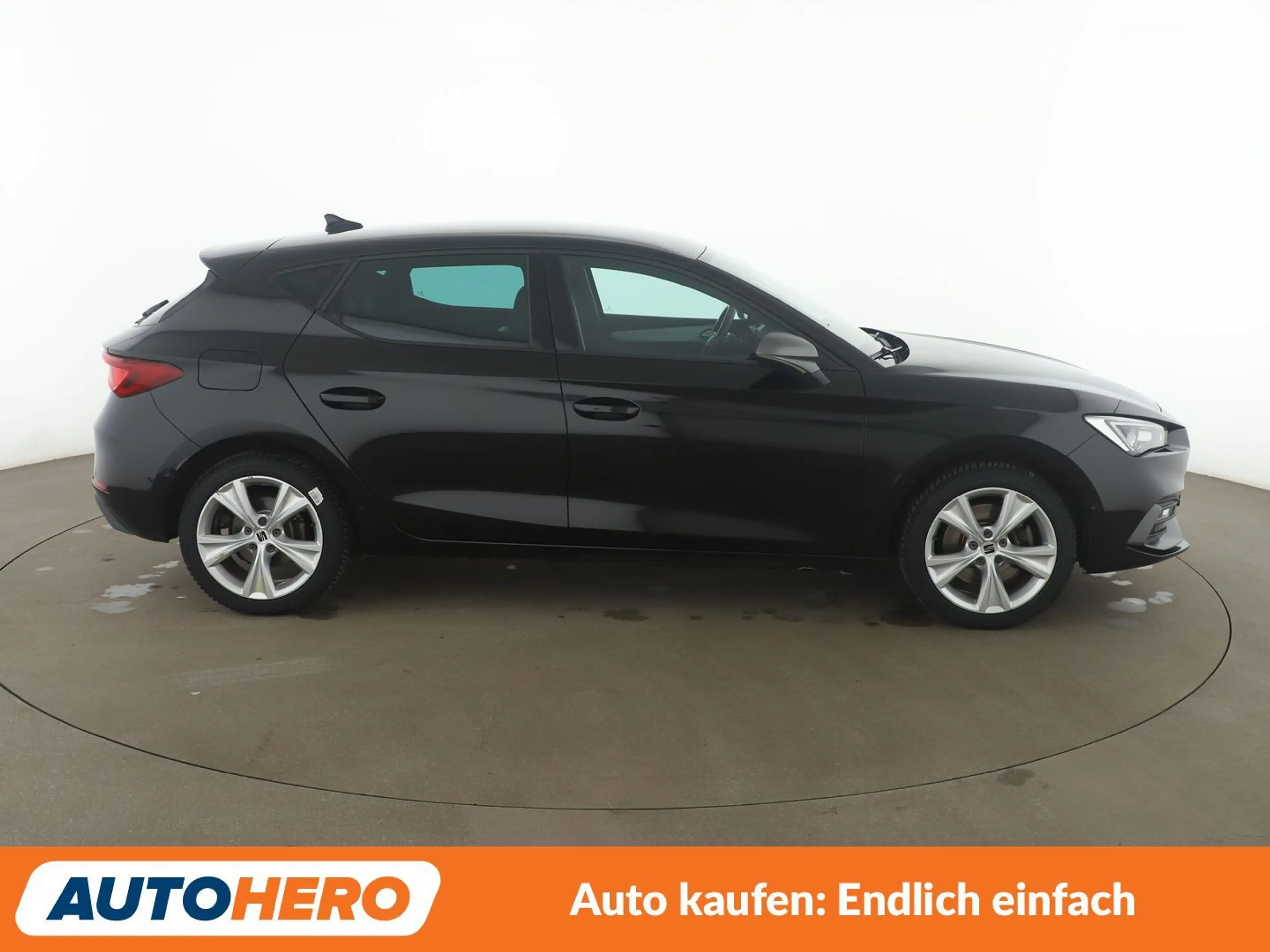 SEAT Leon e-Hybrid 1.4 TSI e-HYBRID FR Aut.*NAVI*CAM*LED*ACC*PDC*SHZ* — photo 7