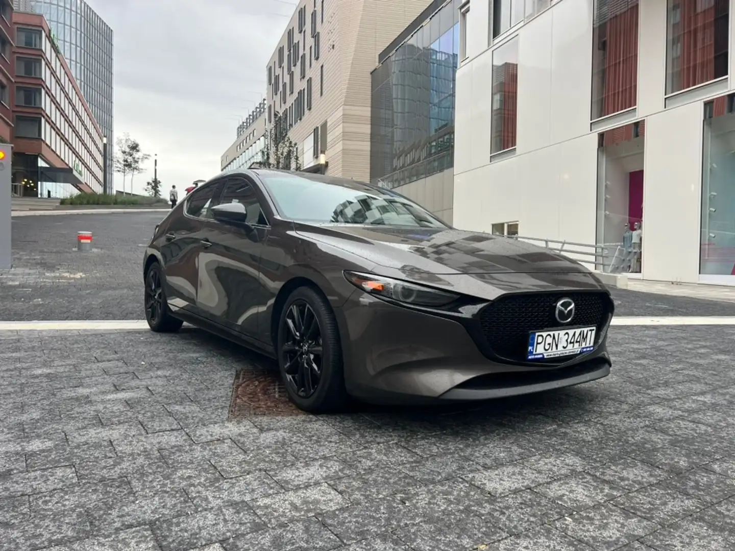 Mazda 3 2.5 Liter Skyactiv-G Braun - 2