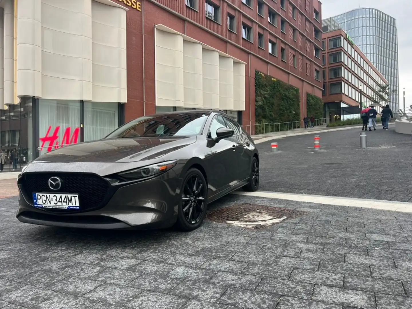 Mazda 3 2.5 Liter Skyactiv-G Braun - 1