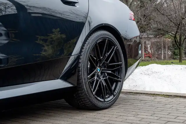 BMW M5 view 10