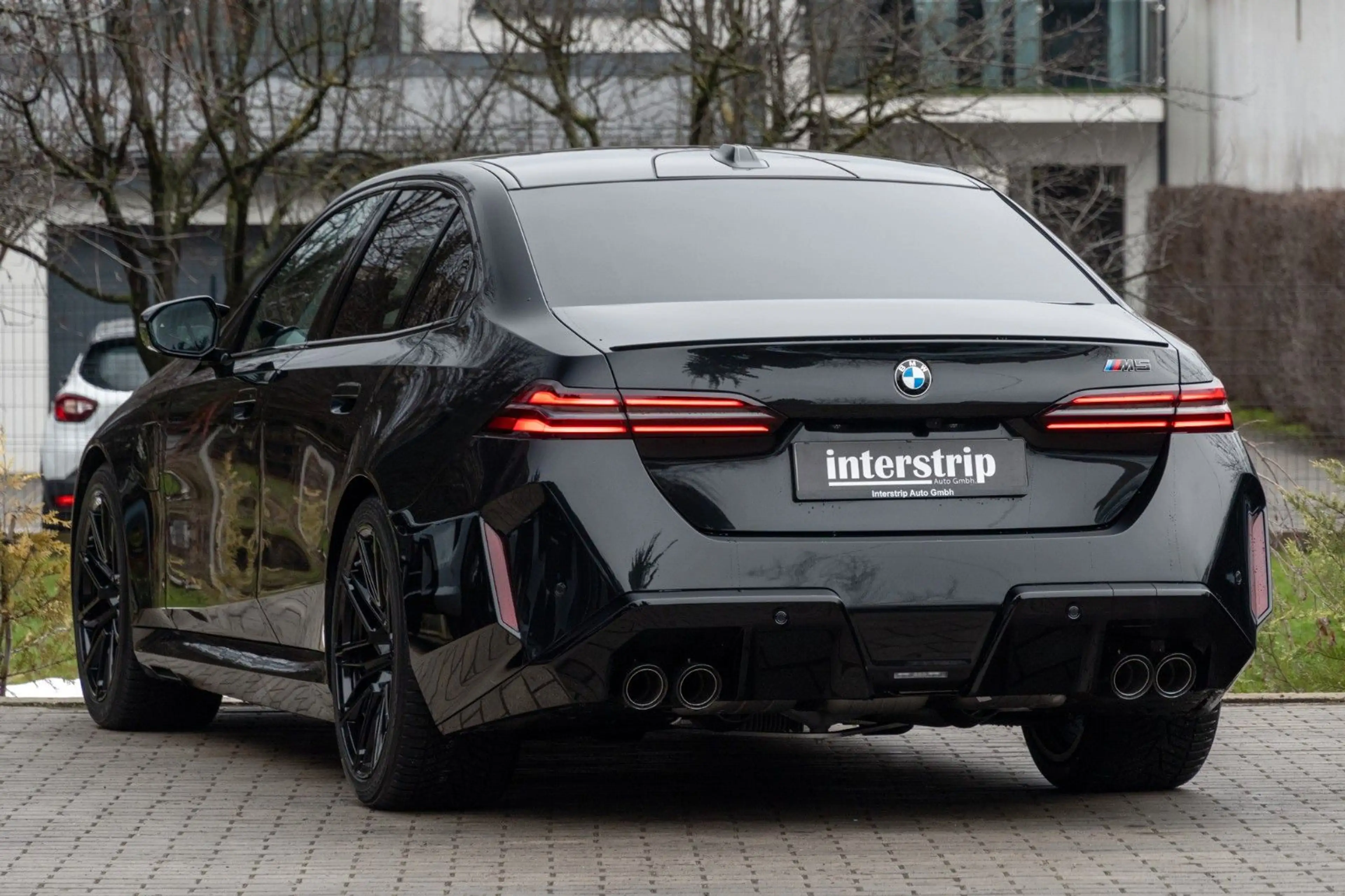 BMW M5 2026.DR.ASS.PLUS.PANO.360°.4ZONEN.LHZ.B&W.AHK — photo 4