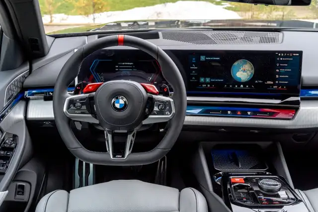BMW M5 view 13