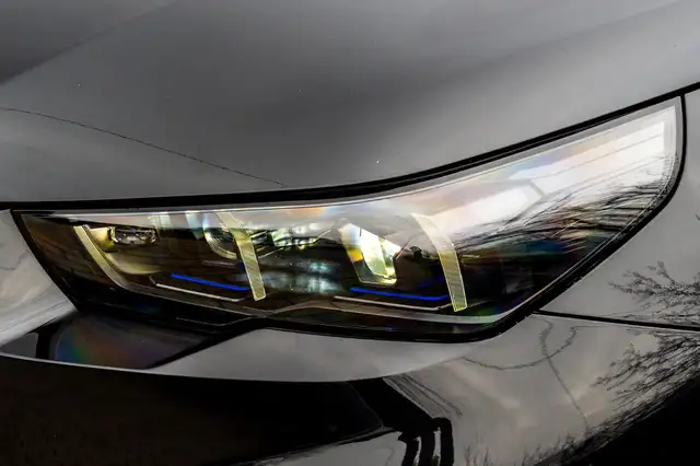 BMW M5 view 8