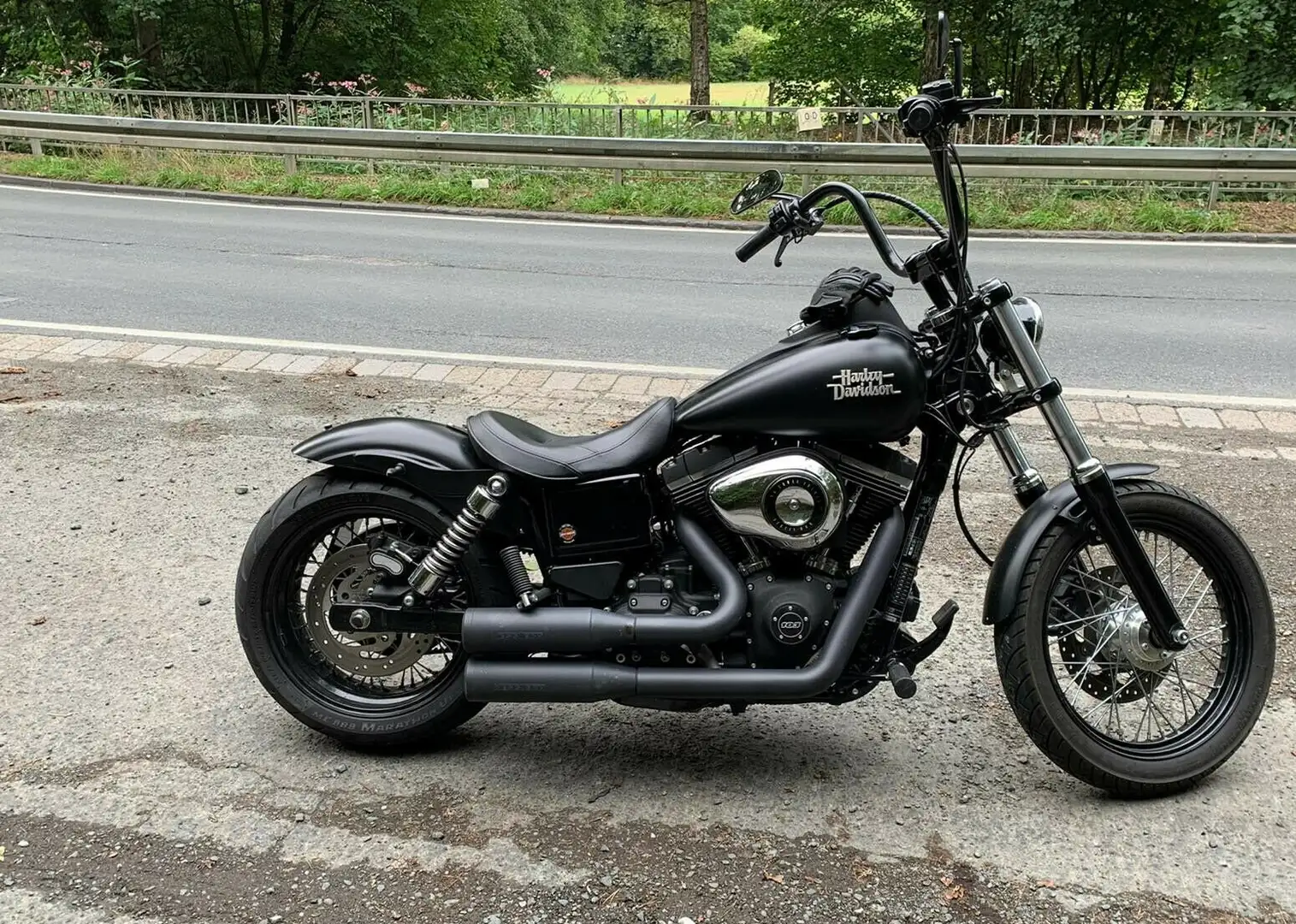 Harley-Davidson Dyna Street Bob 103 Negru - 2