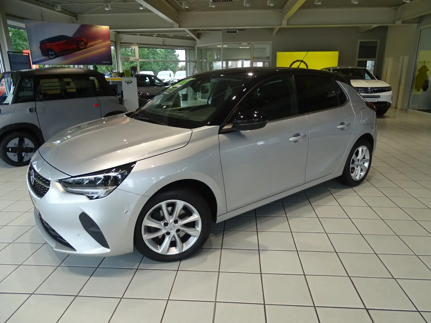 Opel Corsa F 1.2 Turbo ELEGANCE LED+Navi+SHZ+Winterp. Argent - 2